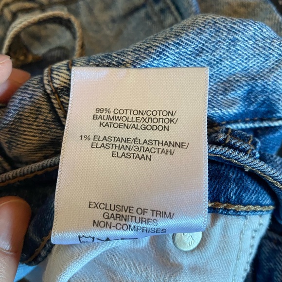 🩵Silver Crop Jeans ✨3 FOR $20✨ - Picture 4 of 6